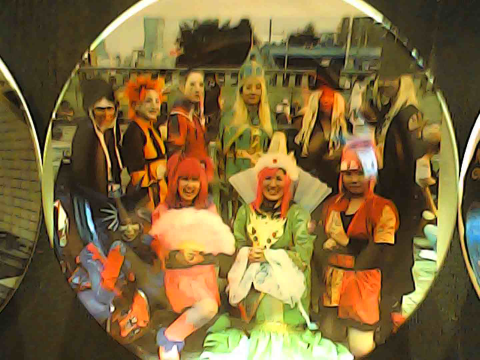 Plate with Psycho le Cemu cosplayers on it